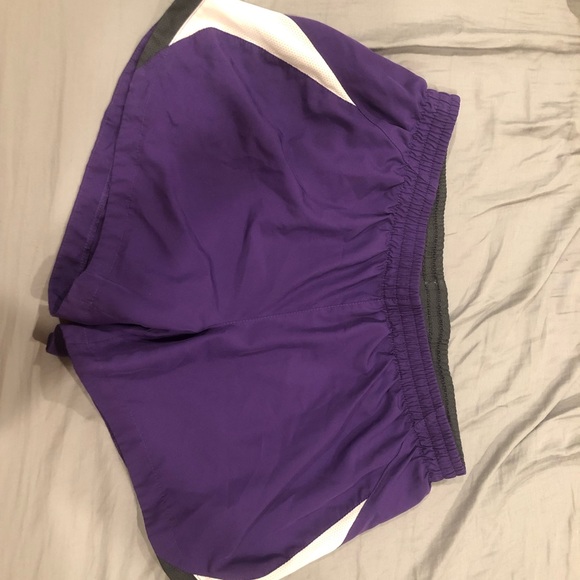 Nike dri-fit performance shorts - Picture 2 of 3